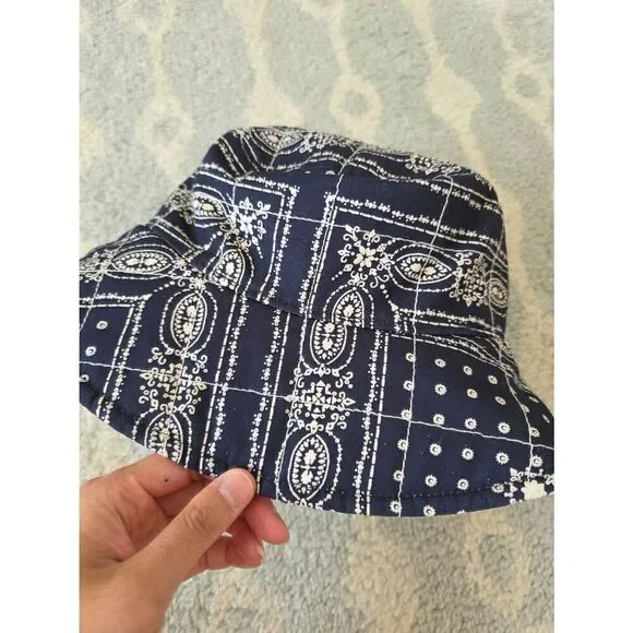 Madewell Reversible Quilted Bucket Hat NWT - Picture 5 of 10